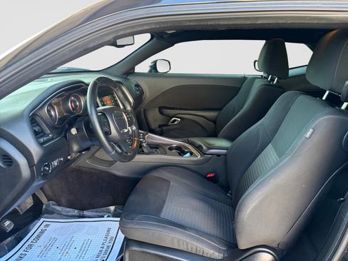 Used 2016 Dodge Challenger R/T RWD image 12