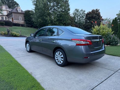 Used 2015 Nissan Sentra SV FWD image 8