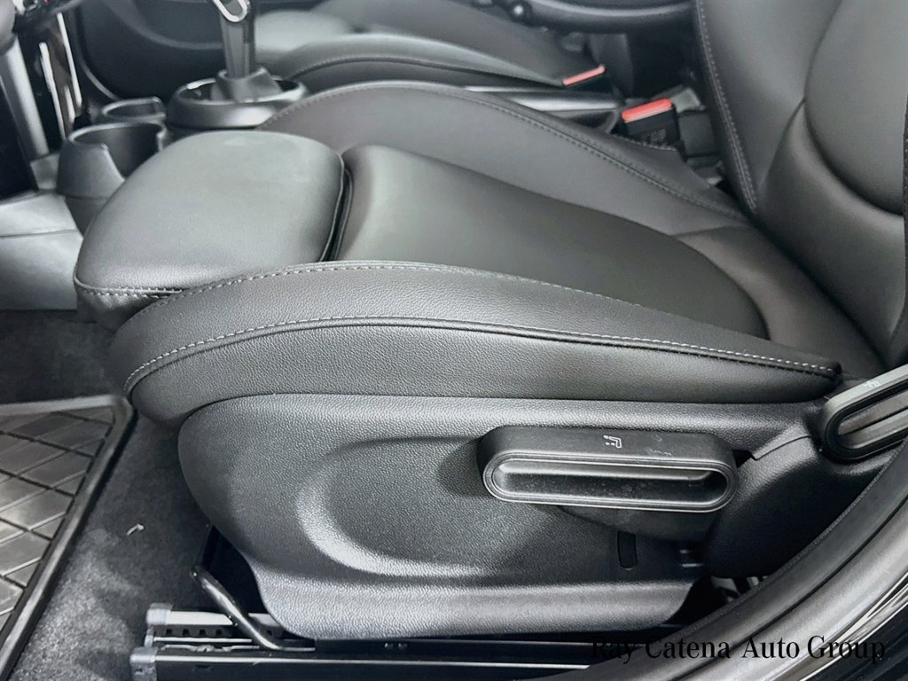 Used 2024 MINI Cooper S FWD image 19