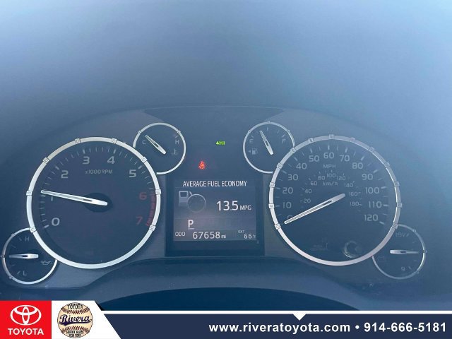 Used 2016 Toyota Tundra SR5 w/ SR5 Upgrade Package AWD/4WD image 25