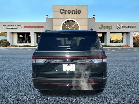 Used 2022 Lincoln Navigator Black Label image 4