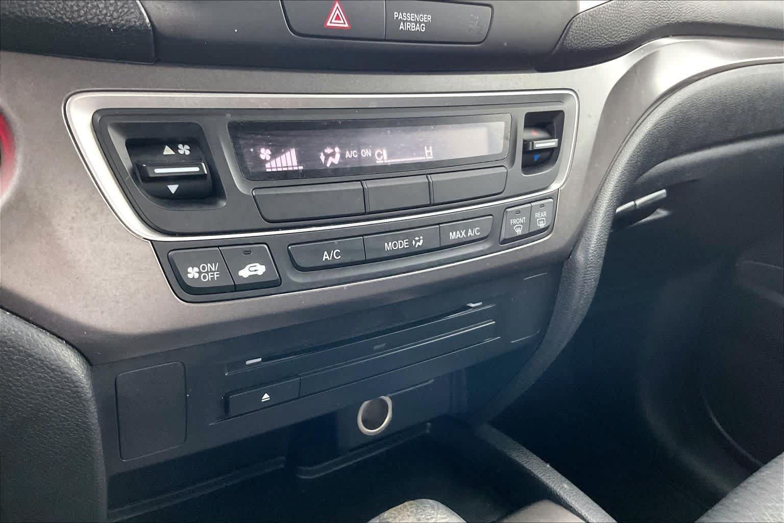Used 2017 Honda Ridgeline RT image 32