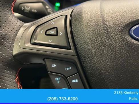 Used 2022 Ford Edge ST-Line w/ Cold Weather Package image 22