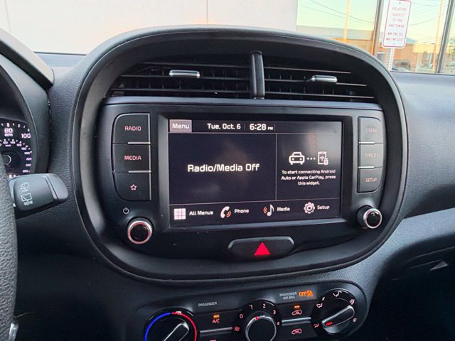 Used 2022 Kia Soul LX w/ Technology Package FWD image 17