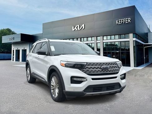 Used 2021 Ford Explorer Limited w/ Equipment Group 301A RWD image 2