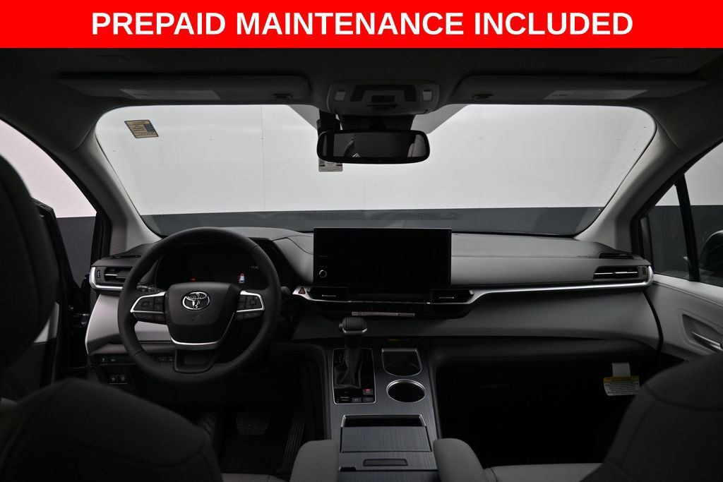 Certified 2026 Toyota Sienna XLE FWD image 26