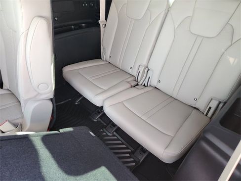 Used 2024 Kia Sorento SX Prestige w/ Panoramic Sunroof Package image 30