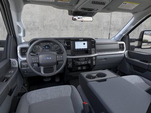 New 2026 Ford F250 XLT w/ 360-Degree Camera Package AWD/4WD image 9