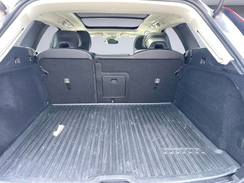 Used 2024 Volvo XC60 B5 Core AWD/4WD image 8