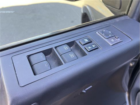 Used 2011 Nissan Titan PRO-4X w/ Pro-4x Premium Utility Pkg image 17