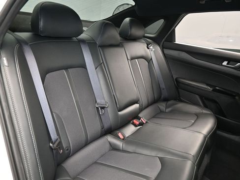 Used 2023 Kia K5 GT-Line image 40