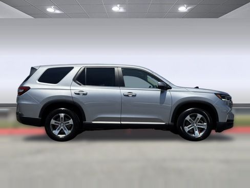 Used 2023 Honda Pilot EX-L image 8