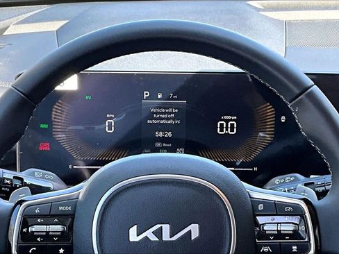 Used 2025 Kia Sorento EX image 15