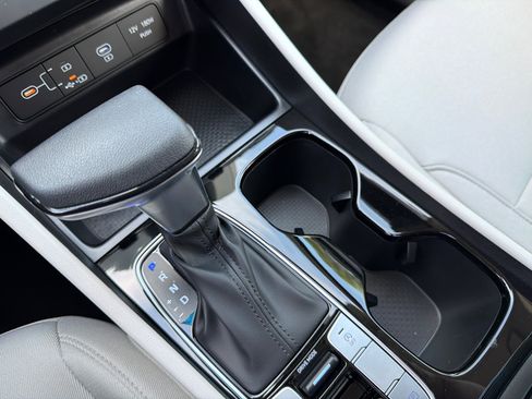 Used 2025 Hyundai Tucson SE FWD image 31