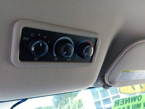 Used 2017 Chevrolet Express 2500 LS RWD image 19