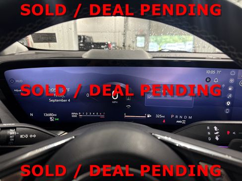 Used 2025 Buick Envision Sport Touring AWD/4WD image 9