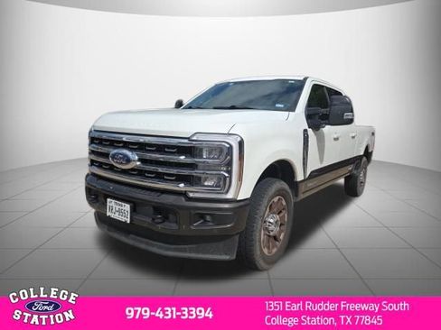 Used 2024 Ford F250 King Ranch w/ FX4 Off-Road Package AWD/4WD image 2