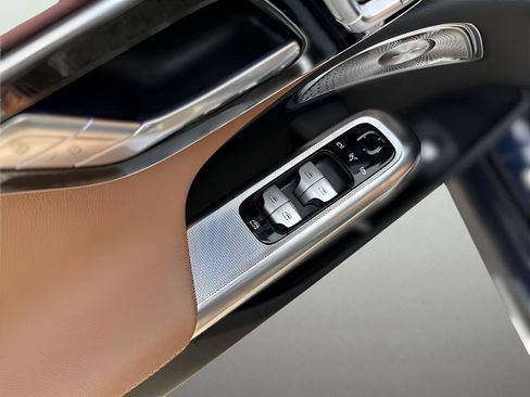New 2026 Mercedes-Benz E 350 4MATIC Sedan image 13