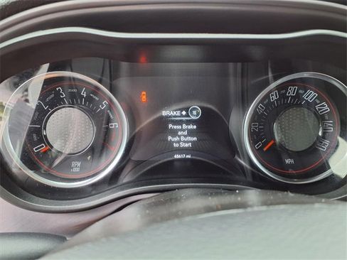 Used 2023 Dodge Challenger SXT image 10