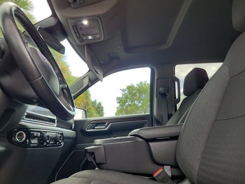 Used 2025 Chevrolet Silverado 1500 LT RWD image 25