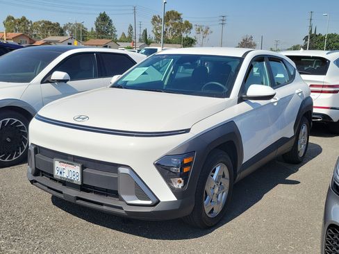 Used 2026 Hyundai Kona SE FWD image 1