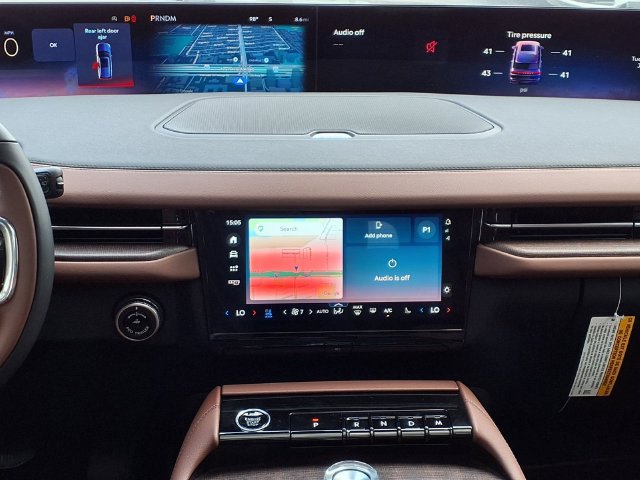 New 2026 Lincoln Navigator Reserve AWD/4WD image 11