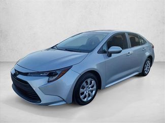 Used 2025 Toyota Corolla LE video 1