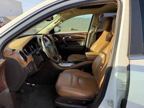 Used 2016 Buick Enclave Leather image 9