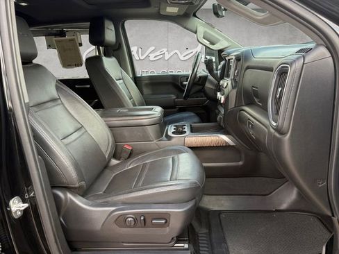 Used 2021 GMC Sierra 2500 Denali w/ Denali Black Diamond Edition AWD/4WD image 24