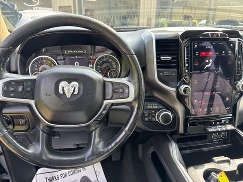 Used 2020 RAM 1500 Big Horn AWD/4WD image 18