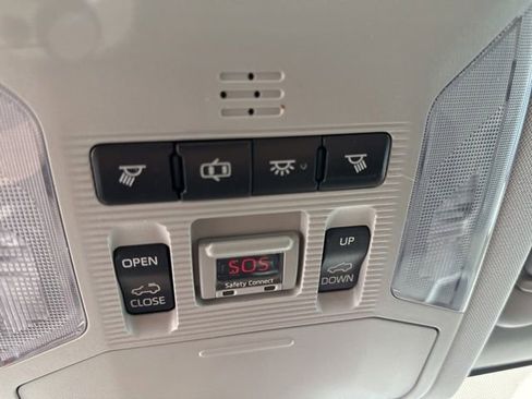 Used 2019 Toyota RAV4 Adventure AWD/4WD image 25