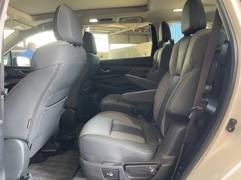 Used 2025 Subaru Ascent Onyx Edition AWD/4WD image 25
