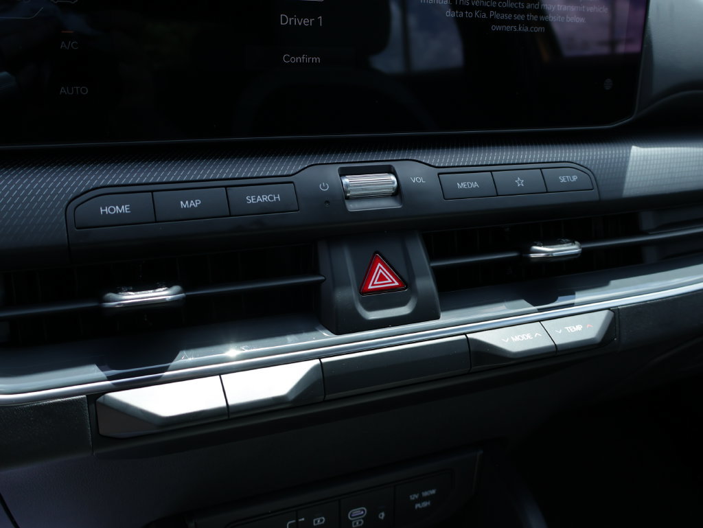 New 2026 Kia K4 GT-Line w/ GT-Line Premium Package FWD image 36