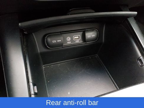 Used 2017 Kia Sorento LX w/ LX Convenience Package image 24