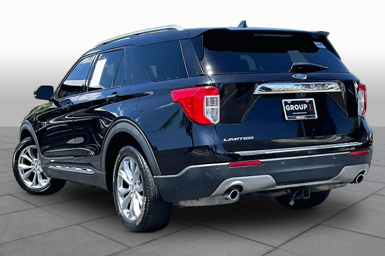 Used 2021 Ford Explorer Limited w/ Equipment Group 301A RWD image 12