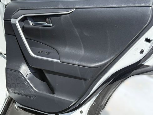 Used 2023 Toyota RAV4 Limited image 22