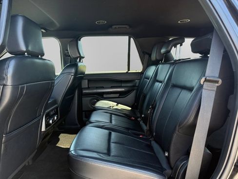 Certified 2019 Ford Expedition XLT w/ Equipment Group 201A AWD/4WD image 13