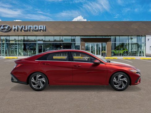 New 2026 Hyundai Elantra Limited FWD image 7