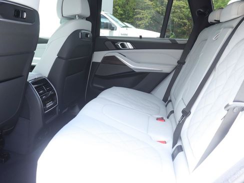New 2026 BMW X5 sDrive40i w/ Climate Comfort Package RWD image 12