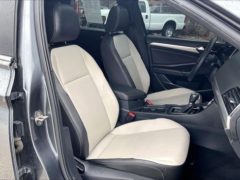 Used 2019 Volkswagen Jetta R-Line w/ R-Line Cold Weather Package image 7