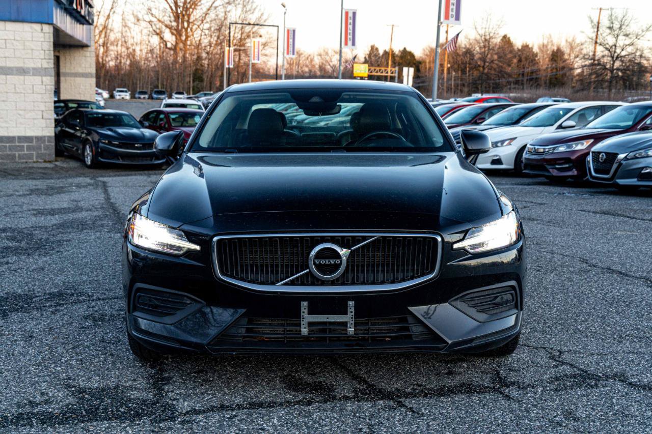 Used 2020 Volvo S60 T6 Momentum AWD/4WD image 2