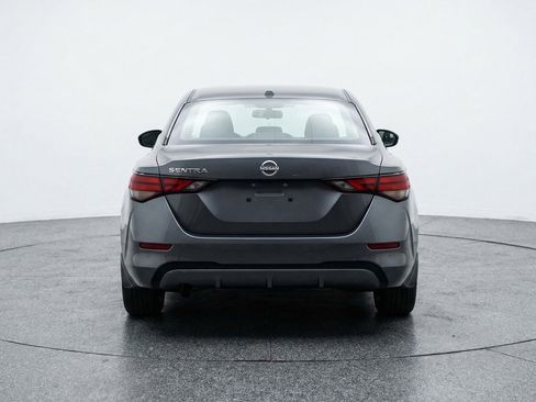 Used 2025 Nissan Sentra SV image 7