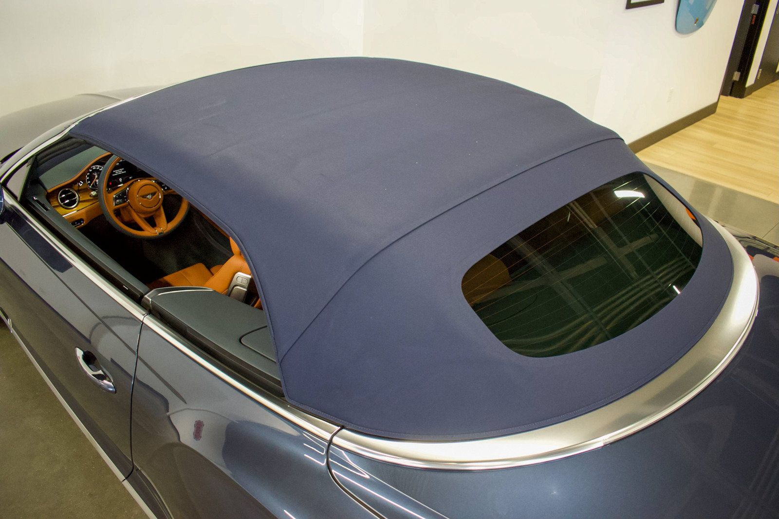 Used 2024 Bentley Continental GT V8 AWD/4WD image 35