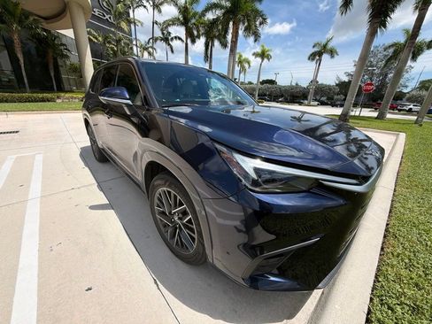 Used 2024 Lexus TX 350 FWD w/ Captains Chair Package image 7