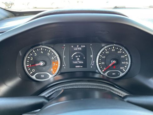 Used 2018 Jeep Renegade Latitude image 9