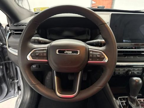 Used 2023 Jeep Compass High Altitude AWD/4WD image 29