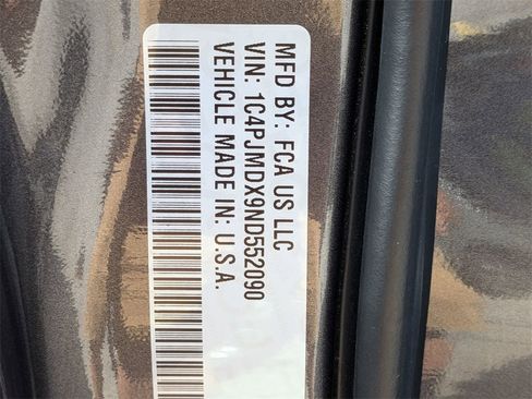 Used 2022 Jeep Cherokee Limited image 26