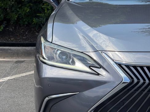 Used 2019 Lexus ES 350 w/ Premium Package FWD image 4