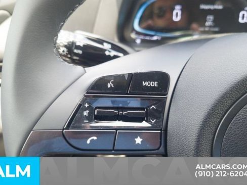 Used 2025 Hyundai Elantra Sport FWD image 26