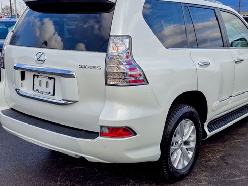 Used 2019 Lexus GX 460 Premium w/ Premium Package image 19
